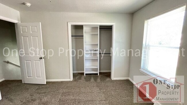 Building Photo - Charming 3-bedroom, 1-bathroom in Independ...