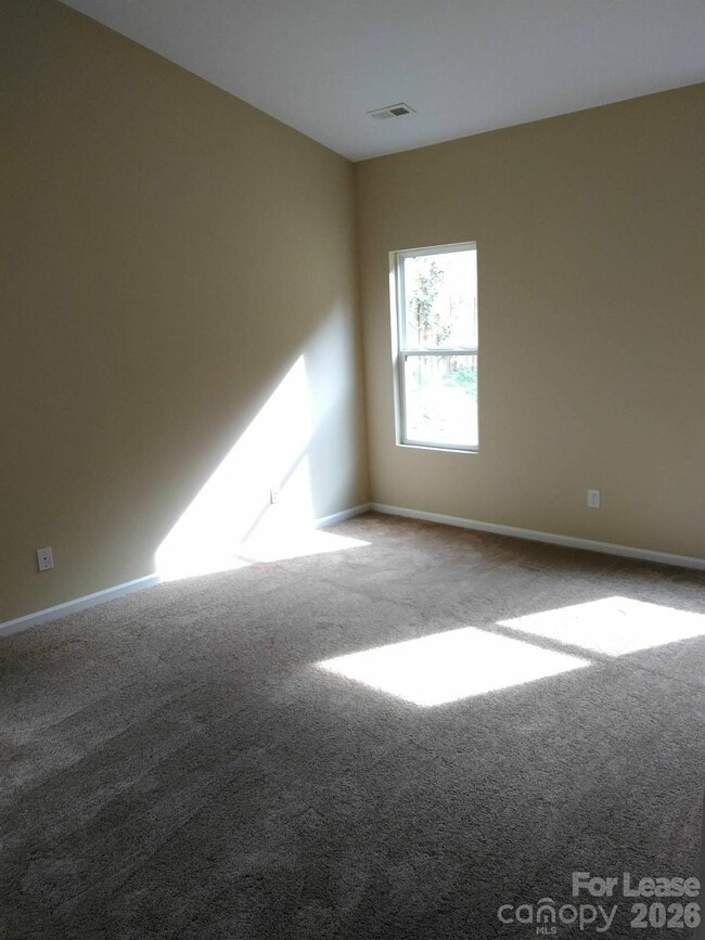 Building Photo - 7708 E Lane Dr