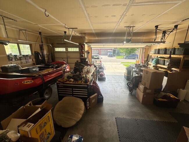 Building Photo - Large, Open Home with Beautiful Backyard and Oversized Garage