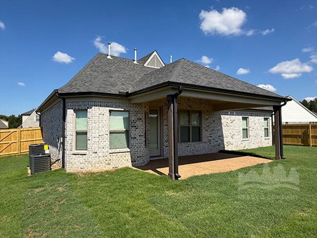 Building Photo - 340 Chestnut Rdg Cv