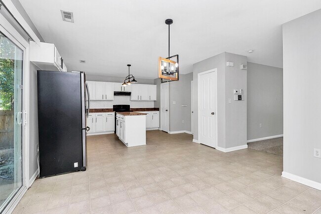 Building Photo - 115 Hunslet Cir