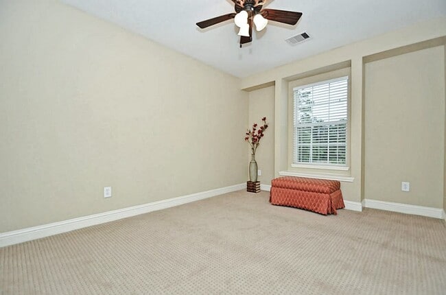 Building Photo - 12225 Medina Lake Dr