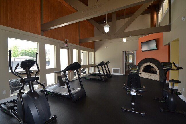 Building Photo - Remodel Condo - Minutes to Downtown Austin