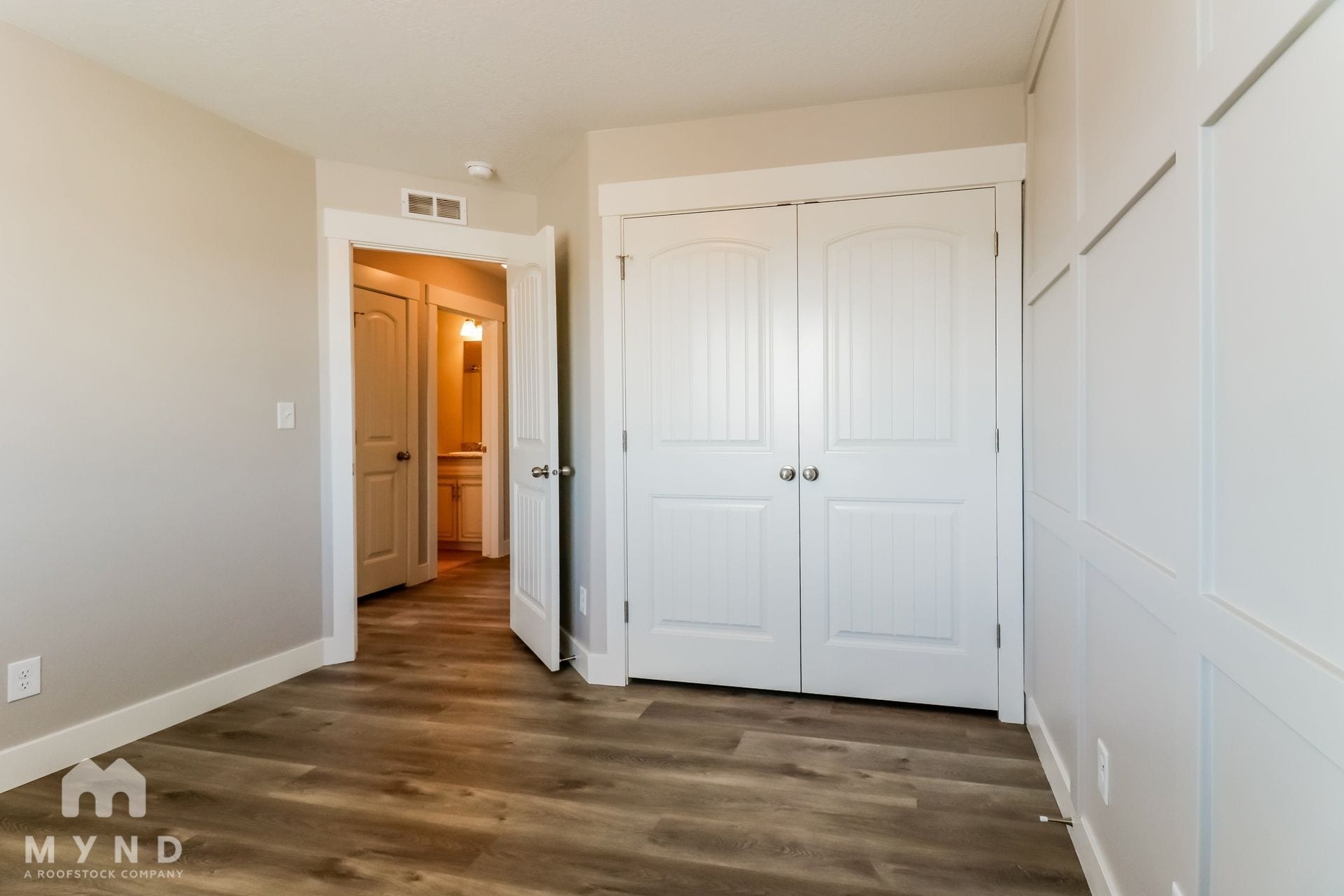 Building Photo - 1600 E Tumwater Ln