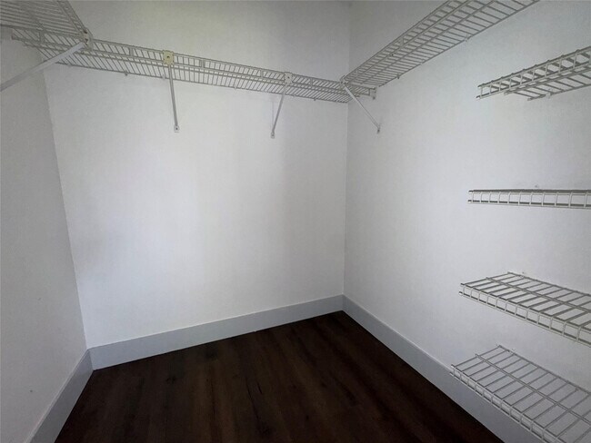 Building Photo - 5161 NW 11th Ln