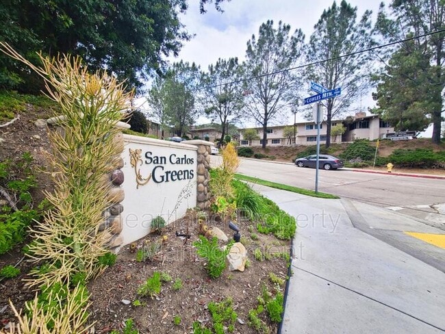 Building Photo - 7858 Cowles Mountain Ct