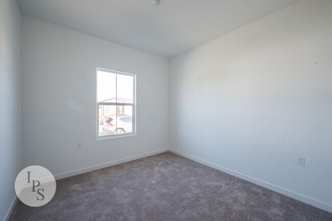 Building Photo - BRAND NEW CUSD Fresno Home, 3BR/2BA - Lots...