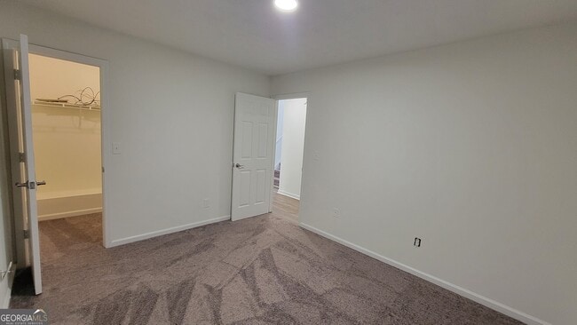 Building Photo - 3206 Diamond Blf