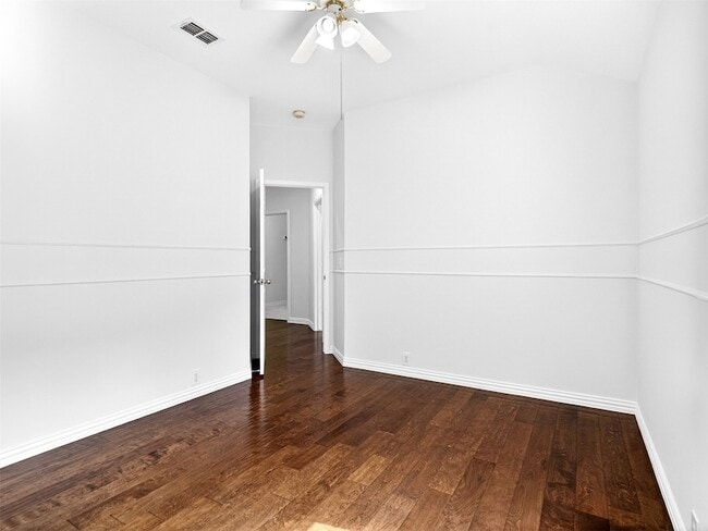 Building Photo - 1817 Newton Dr