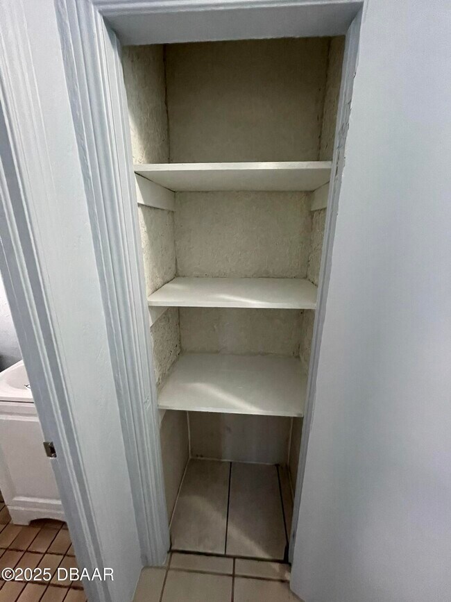 Building Photo - 113 Fox Pl