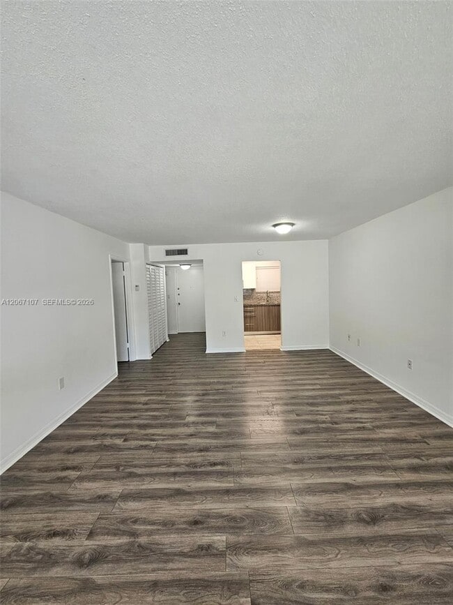 Building Photo - 7470 Miami Lakes Dr