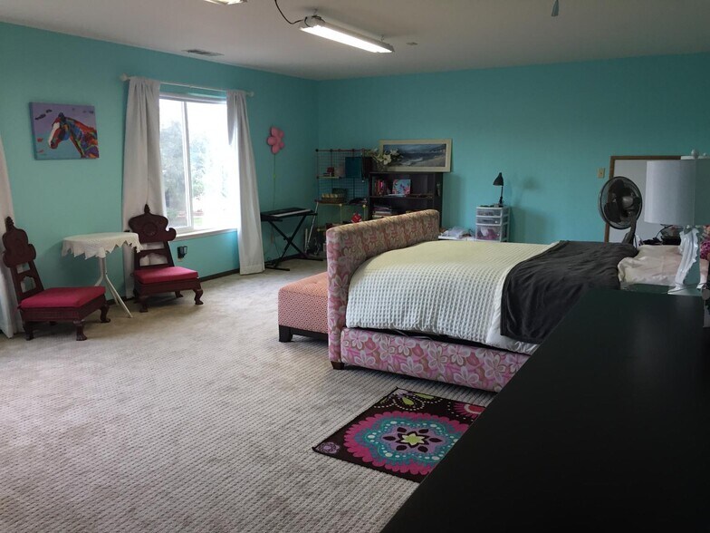 26'x18' Game Room - 37449 Rockwood Dr