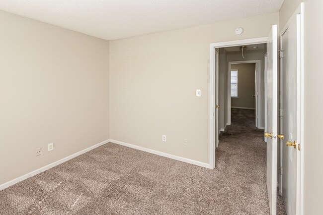 Building Photo - 2436 Celosia Dr