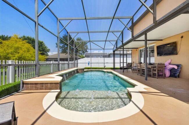 Building Photo - 353 Lake Amberleigh Dr