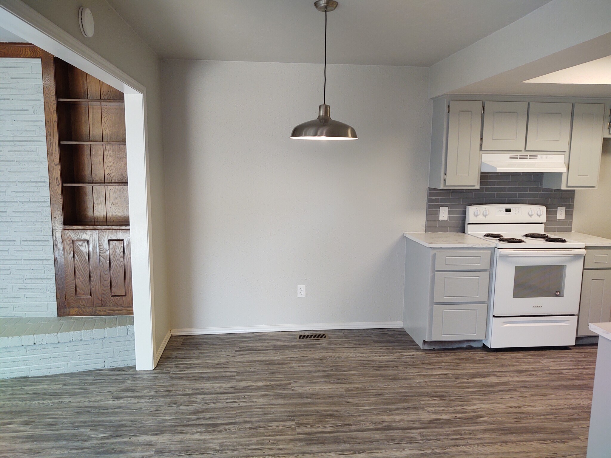 Dining Area - 7126 NW 116th St