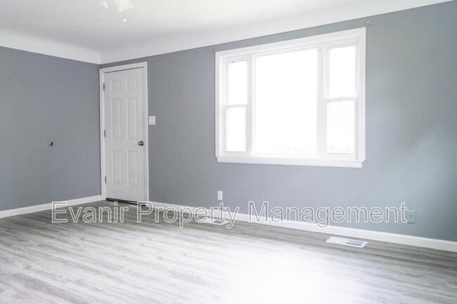 Building Photo - 3009 Bulah Ave