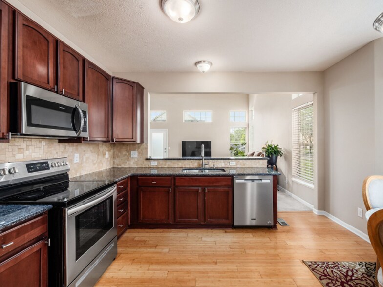 Building Photo - 5608 Maple Dell Ct