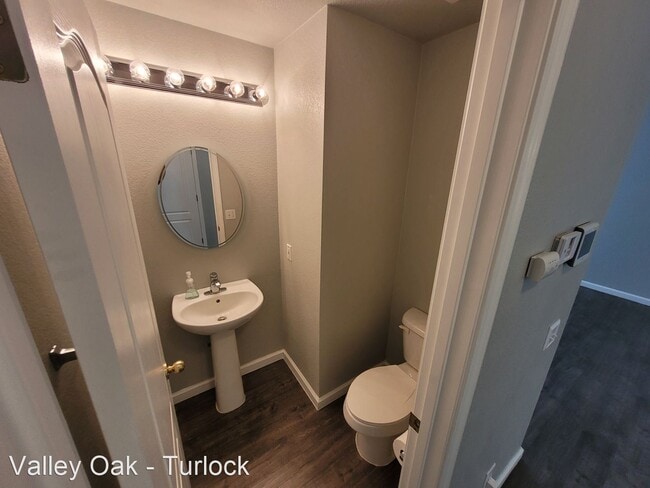 Building Photo - 4 br, 2.5 bath House - 4215 Montara Dr.