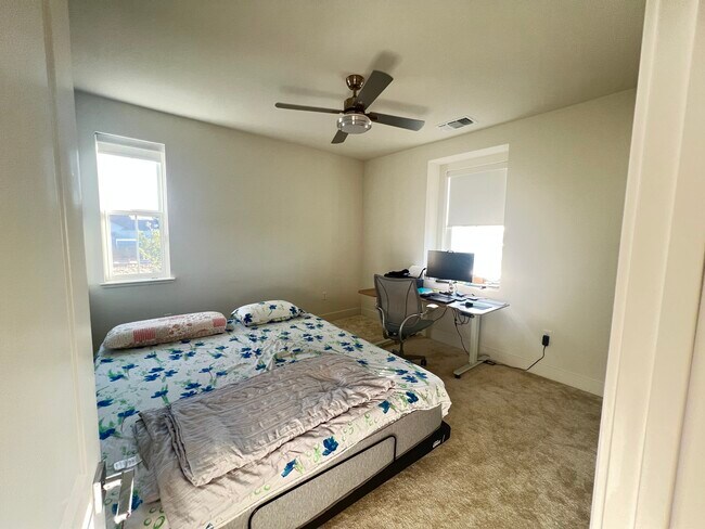 Building Photo - 4570 Miner Dr