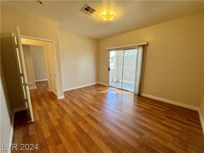 Building Photo - 3BEDROOM CONDO IN 89108