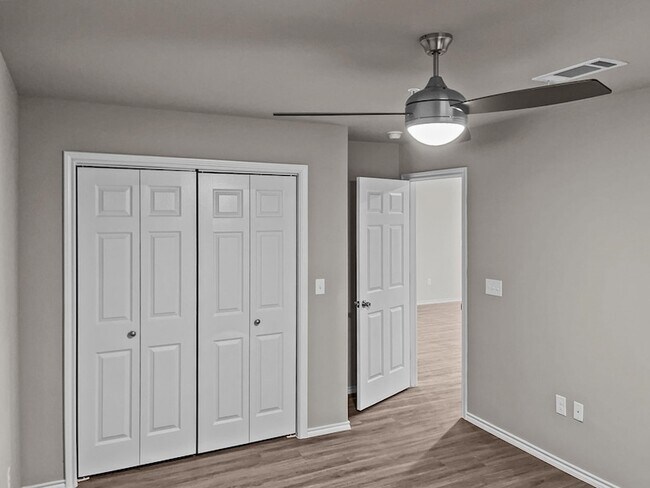 Building Photo - 6108 Abrams Rd