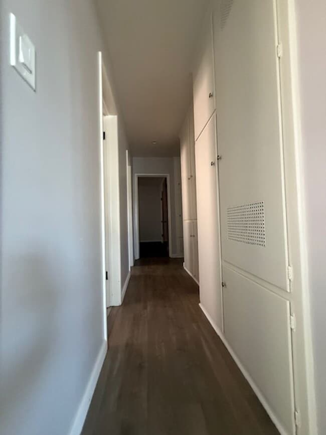 Building Photo - 544 W 120th St