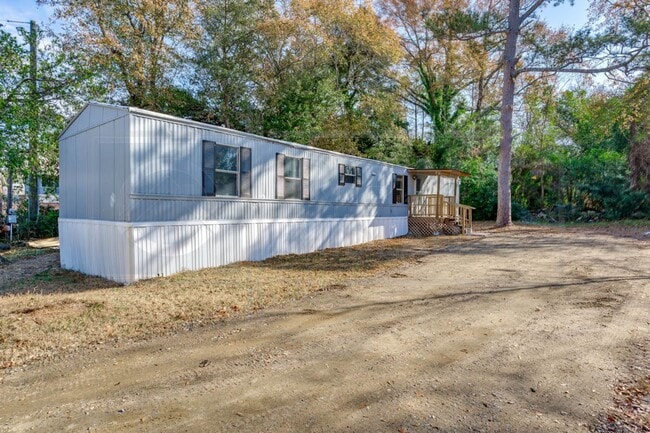 Building Photo - 7228 Hilo St