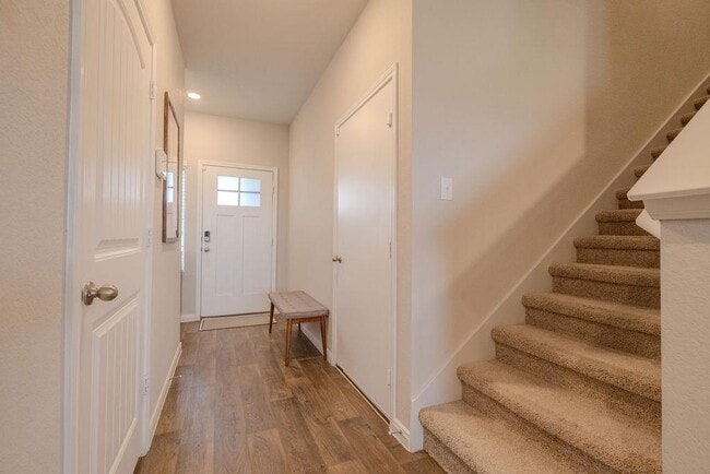 Building Photo - 393 Apache Plum Dr