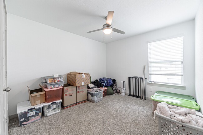 Building Photo - 246 Dusty Bridle Ln