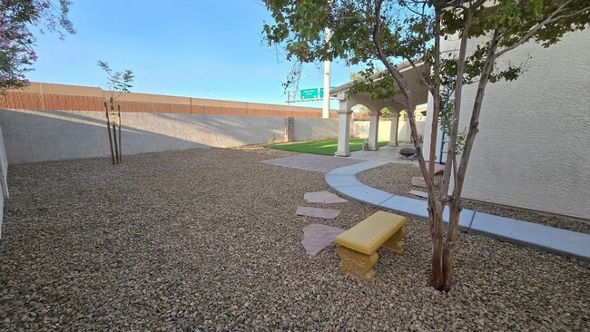 Building Photo - 2 story, 2 car garage, 5 bedroom, coveredpatio, All appliances. move in ready home with solar inc...