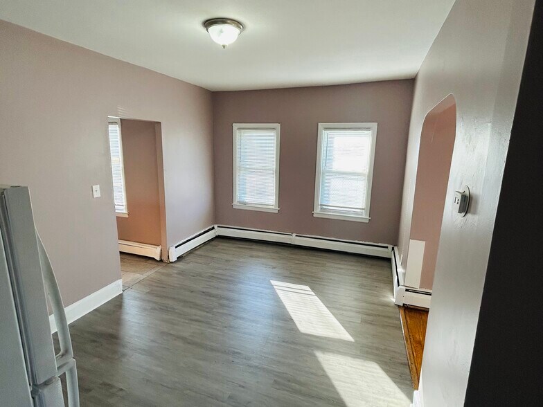 Building Photo - 25 Fallon Ave