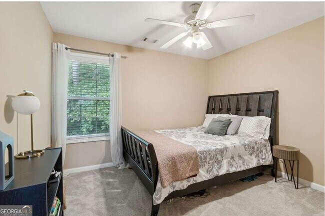 Building Photo - 1601 Signal Flag Way