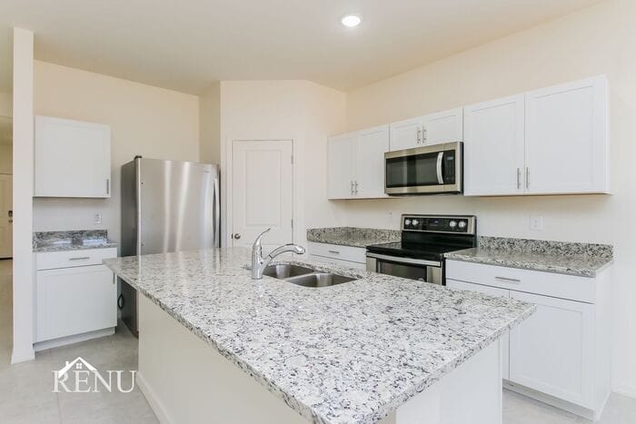Building Photo - 35396 W San Capistrano Ave
