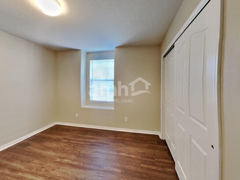 Building Photo - 17525 Sandgate Ct