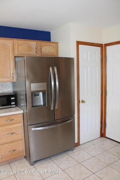 Building Photo - 2442 Tacoma Dr