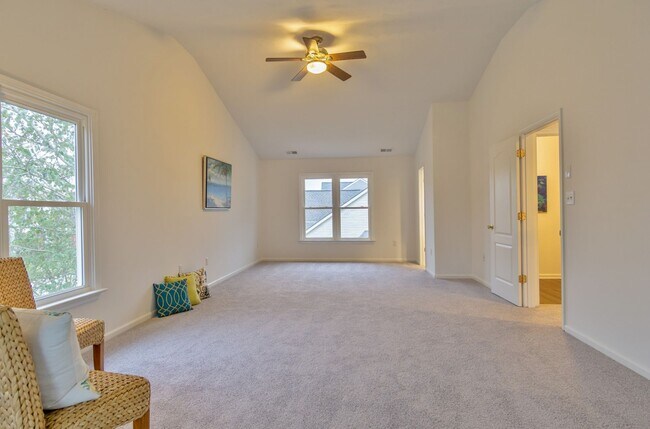 Building Photo - 3-Bedroom Home in Hillcrest Farms on Corne...