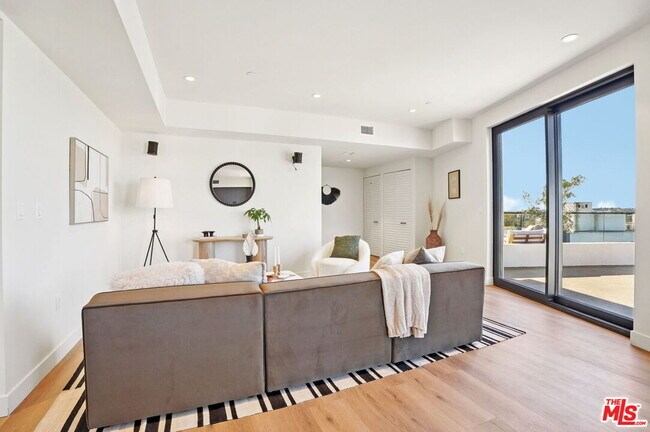 Building Photo - 1110 Spaulding Ave