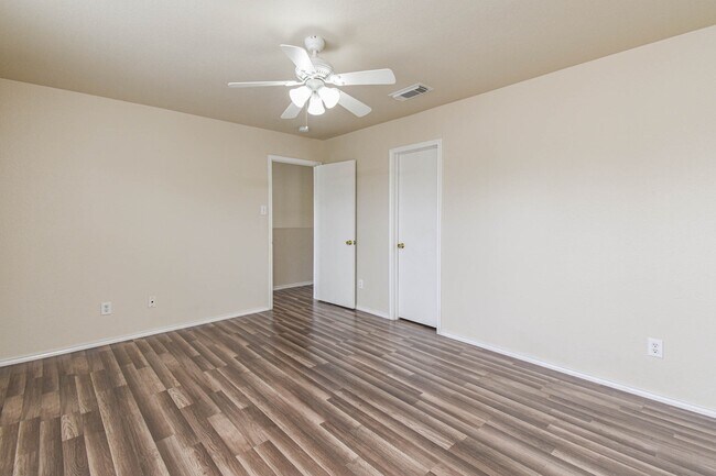 Building Photo - 19807 Mallard Point Ct