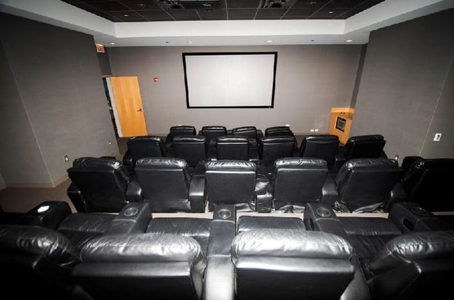 Building Photo - 228 N Columbus Dr