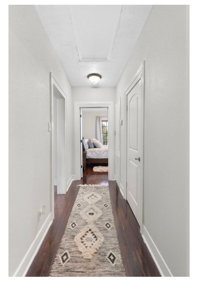 Building Photo - 2718 Cleburne St