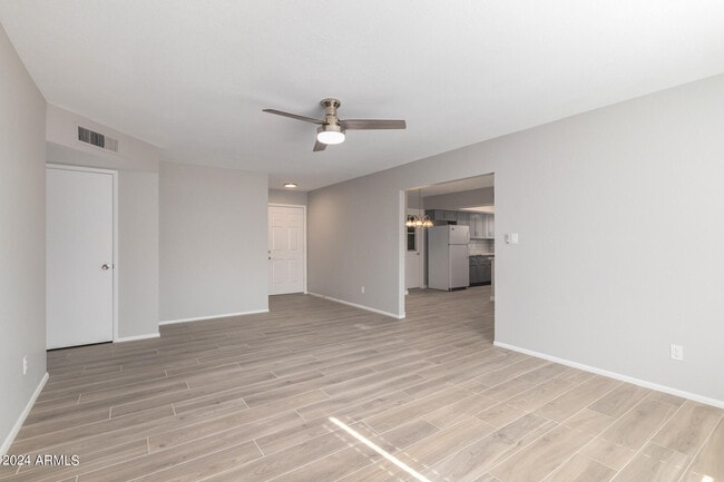 Building Photo - 7249 W Medlock Dr