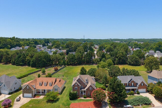 Building Photo - 2912 Oak Bridge Dr