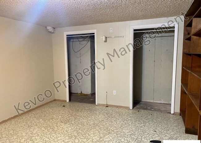 Building Photo - 2805 Redwing Rd