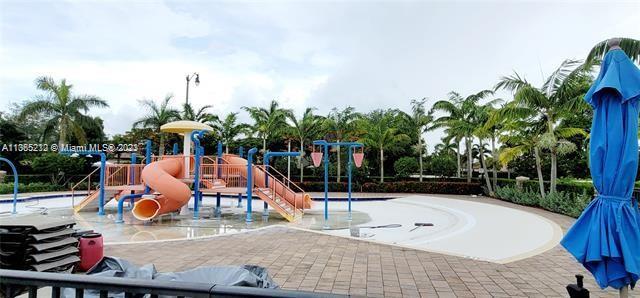 Building Photo - 355 NE 37th Terrace