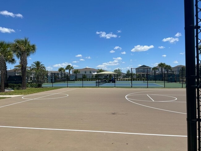 Building Photo - Isles of Lake Nona!! 3 Bedroom 2.5 Bathroo...