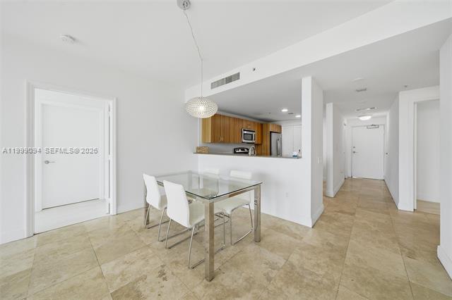 Building Photo - 6305 Indian Creek Dr