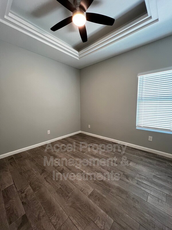Building Photo - 304 Rafael Dr