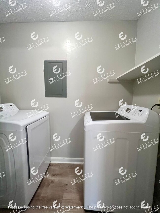 Building Photo - Beautiful 2 Bed, 2 Bath Apartment for Rent...