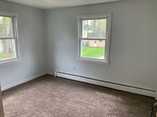 Building Photo - 21 Horne St