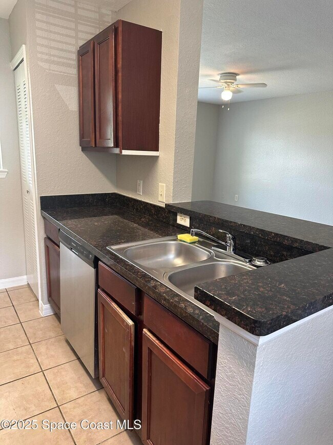 Building Photo - 3511 D'Avinci Way
